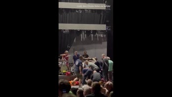 Santana collapses from heat exhaustion during Michigan concert