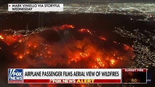 Airline passenger films unbelievable view of California wildfires: 'My jaw hit the floor' - Fox News