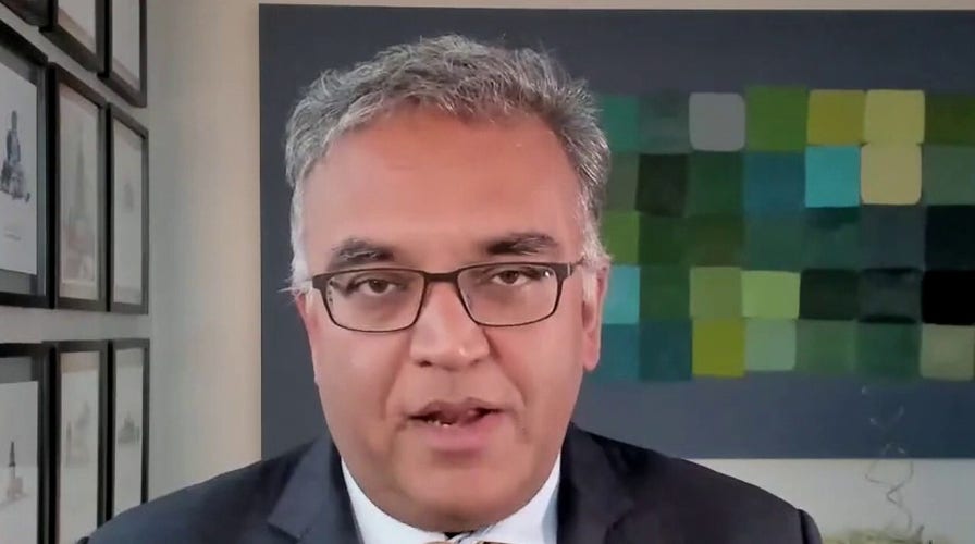 Dr. Jha: Vaccine arrival means 'beginning of the end of the pandemic'