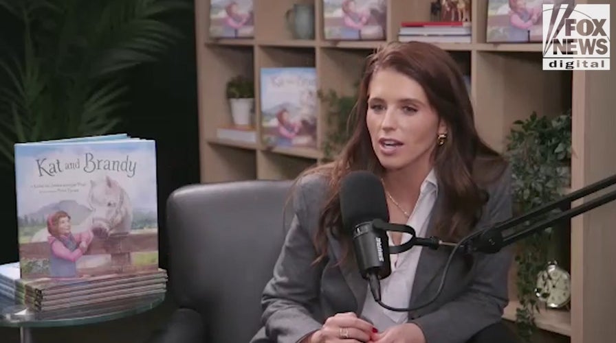 Katherine Schwarzenegger is thankful for her household and 'the beingness of animals successful our lives'