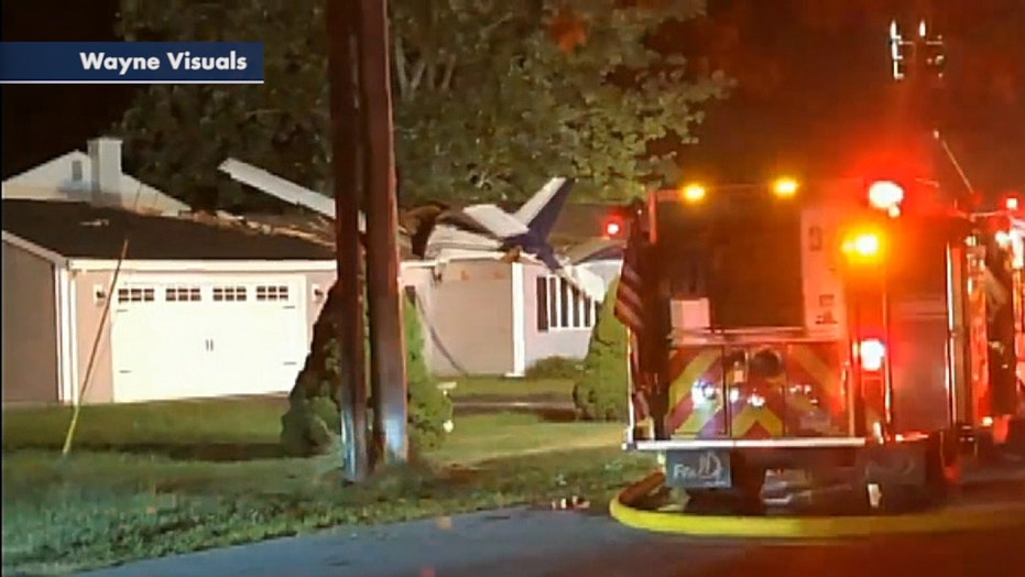 small-plane-crashes-into-connecticut-home-2-injured-fox-news