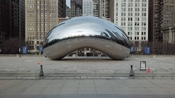 Coronavirus causes empty Chicago streets