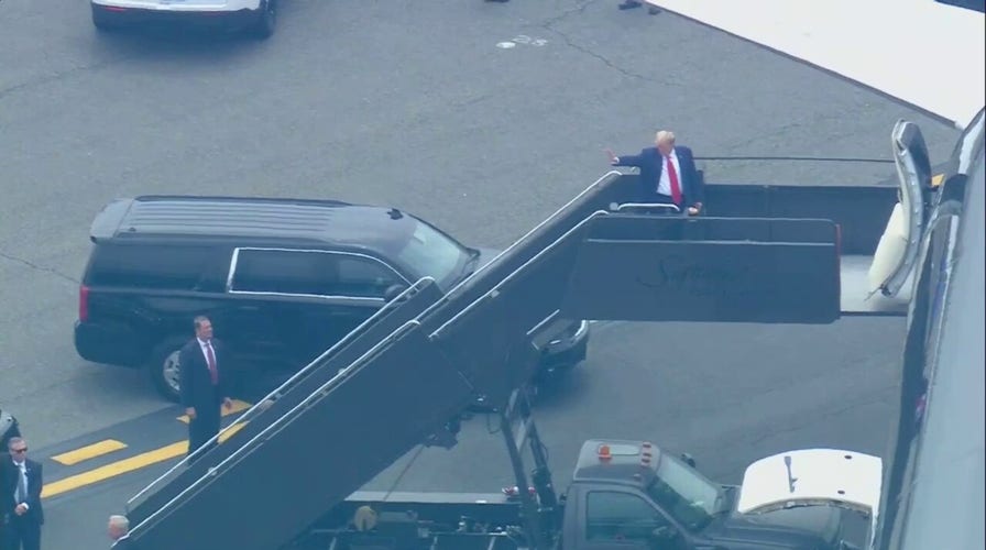 Trump flies to Florida ahead of federal court appearance