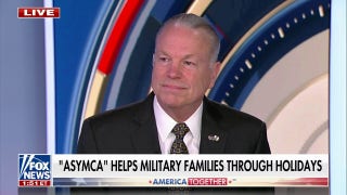 Armed Services YMCA helps servicemen and women come home for the holidays - Fox News