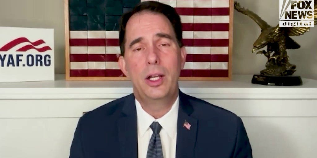Scott Walker warns Hong she's 'undermining' campaign by backpedaling on Thanksgiving take