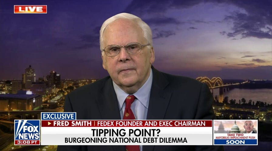 Here's what happens if the US dollar is dethroned: Fred Smith