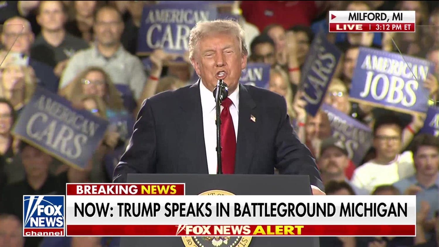 Trump praises General Motors' comeback