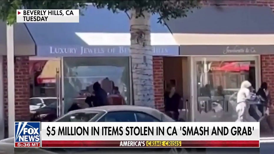 California jewelry store target of brazen, broad daylight smash and grab robbery