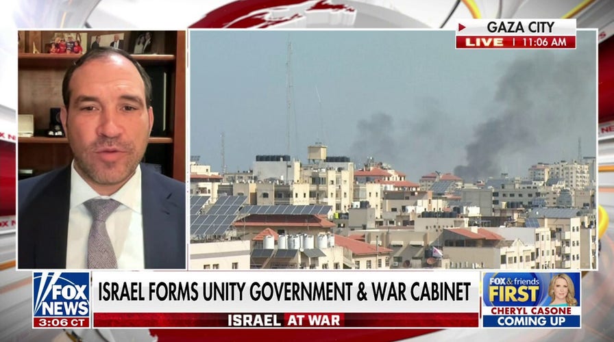 Secretary Blinken arrives in Israel with U.S. hostage envoy 