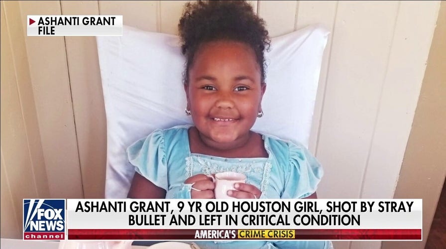 Houston girl shot by stray bullet in critical condition