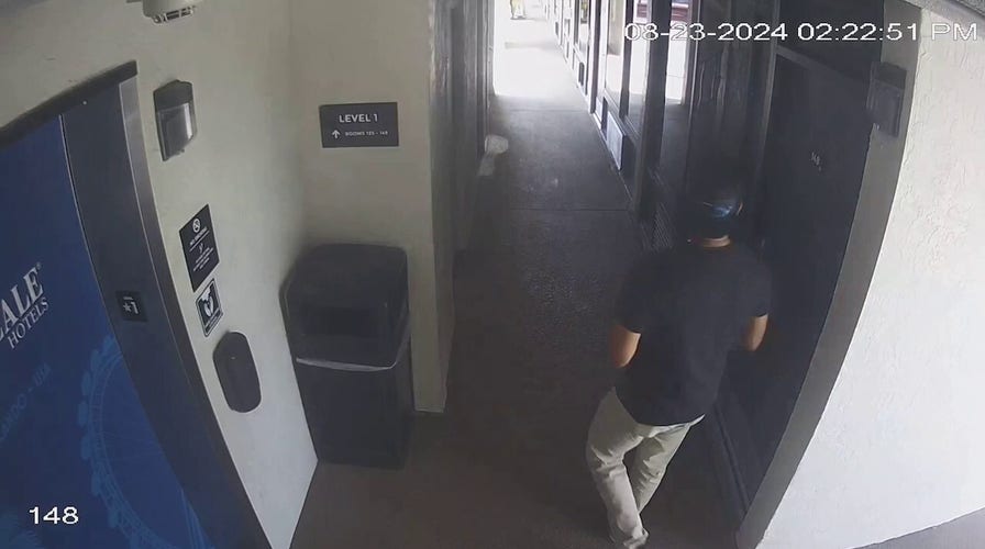 Florida man, accused of posing as officer, forces way into Orlando hotel room