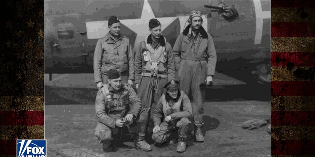 Ancestry.com bringing together grandchildren of World War II veterans from the same bomber crew 80 years later