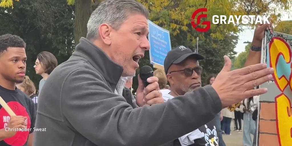 Chicago Protester Calls for Shooting ICE Agents at No Kings Rally