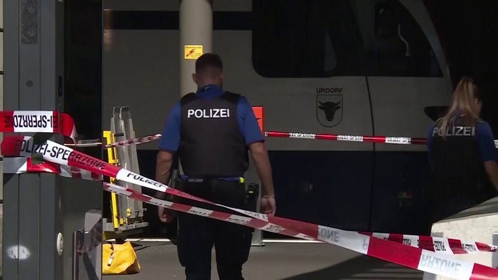 La policía suiza acude a una estación de tren tras un incidente en el que tres personas han resultado heridas a manos de un sospechoso que empuñaba un «arma blanca»