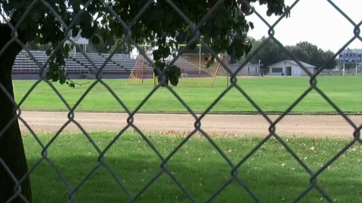 California high school football coach warns kids are 'losing hope' in lockdown