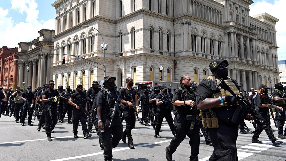 Heavy-armed militias meet in Louisville, avoiding violence as tensions flared | Fox News