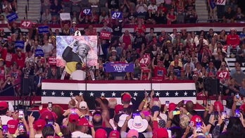 Watch 'Patriot Artist' Scott LoBaido speed paint Trump portrait for rally crowd