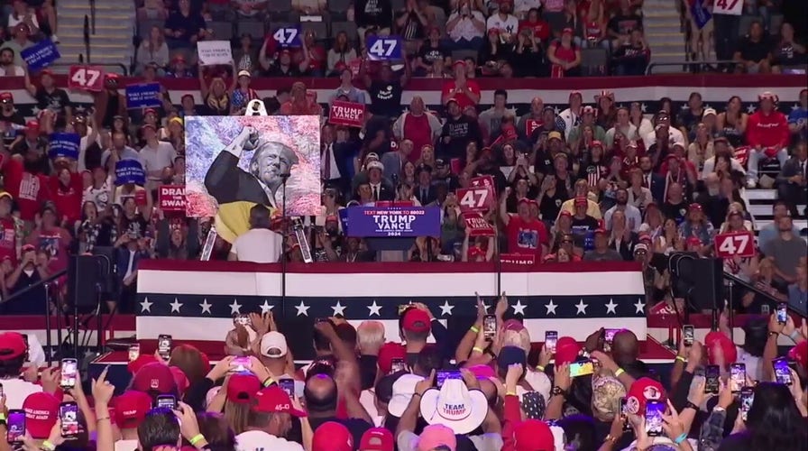 Watch 'Patriot Artist' Scott LoBaido speed paint Trump portrait for rally crowd