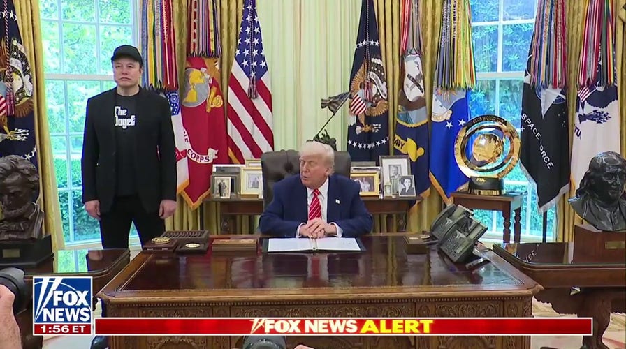 Full press conference: President Trump gives Elon Musk a 'very special' gift as he departs DOGE