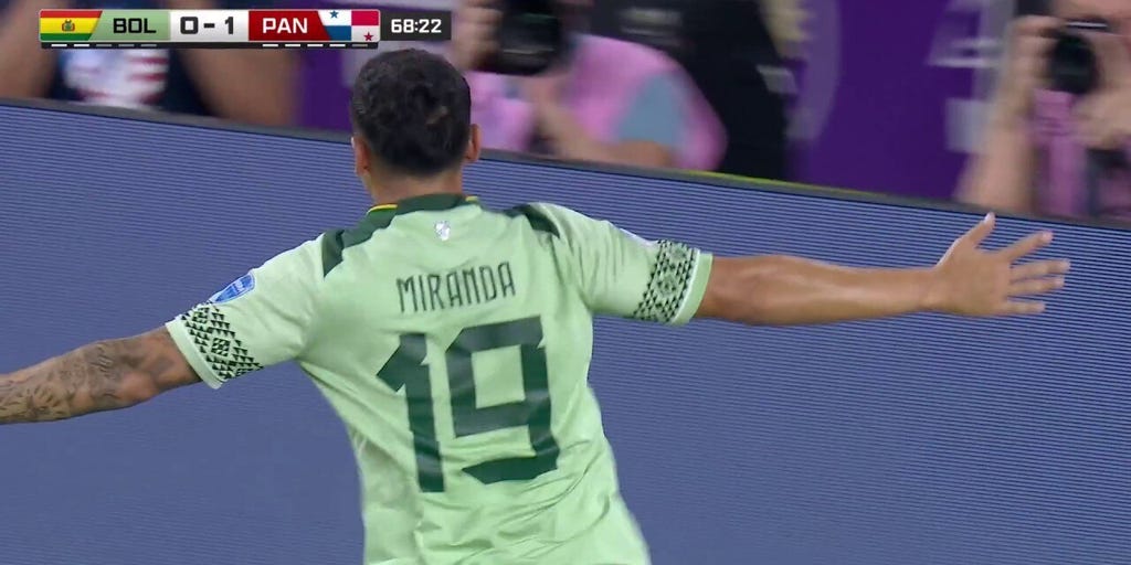 Bolivia's Bruno Miranda scores a goal in 69' to tie the game against Panama | Copa América