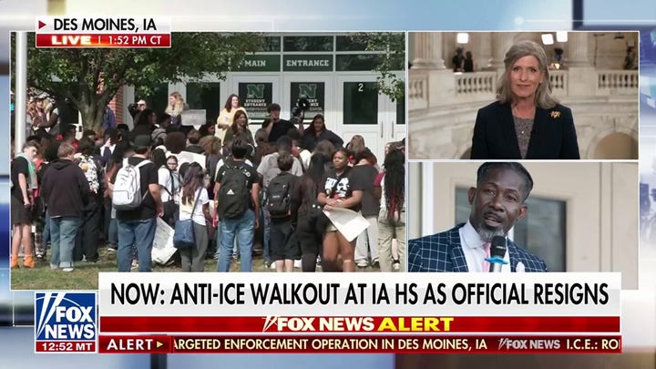  Students walk out after ICE arrests Des Moines school superintendent