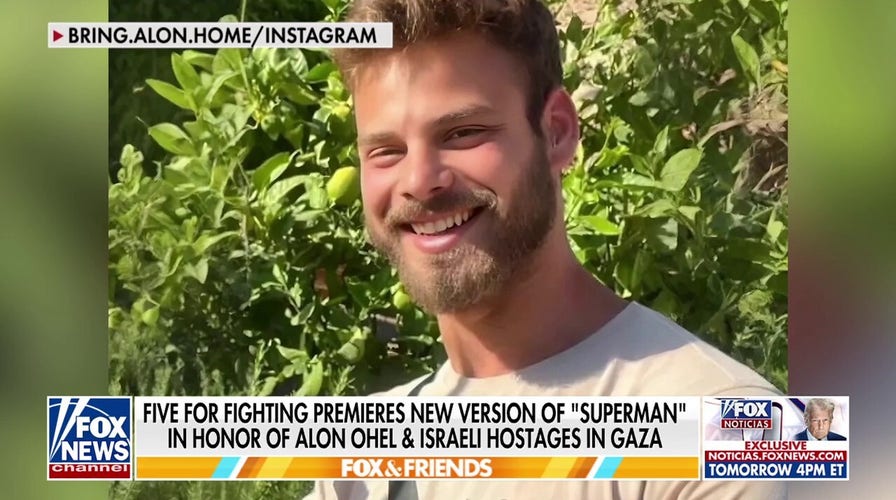 Five for Fighting premieres new version of 'Superman' in honor of Israeli hostages