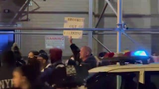 Protesters call for intifada, chant 'death to IDF' outside synagogue in New York City