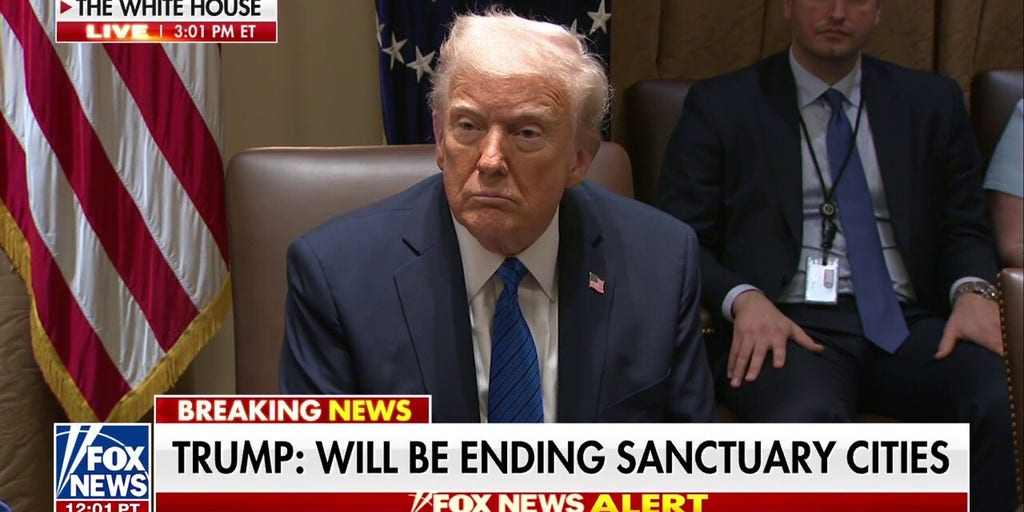 Trump says no classified info was leaked, trashes 'sleazebag' Atlantic magazine