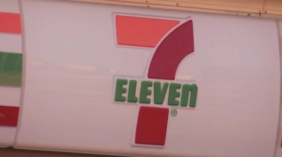 Texas 7-Eleven uses loud opera, classical music to push away the homeless