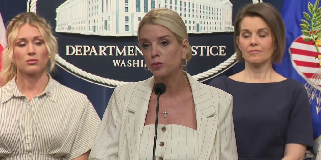 Attorney General Pam Bondi: Abrego Garcia will remain in El Salvador, 'end of the story'