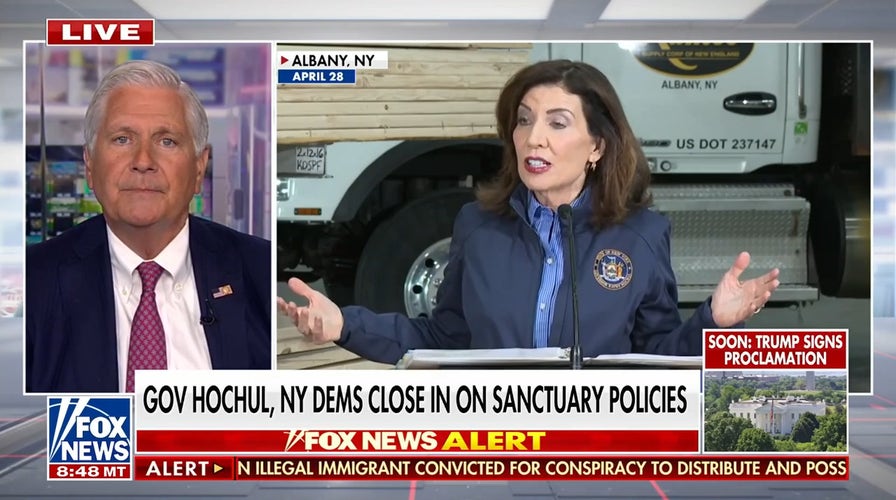New York anti-ICE policies face scrutiny as Blakeman challenges Hochul