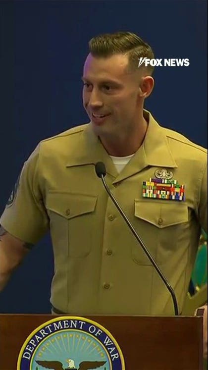Joey Jones reenlists as US Marine