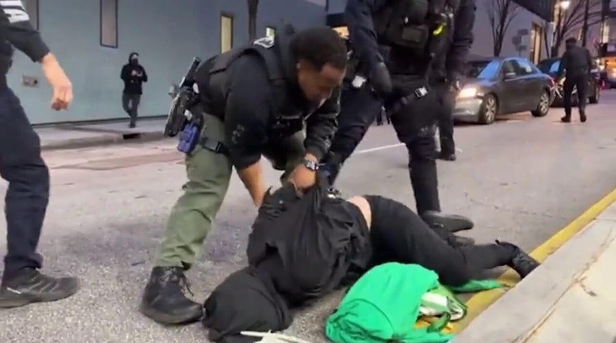 Atlanta police arrest protesters: 'I can't breath'
