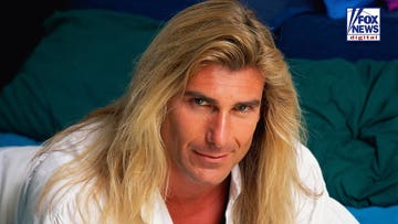 Sandra Taylor recalls dating Fabio, posing for romance covers