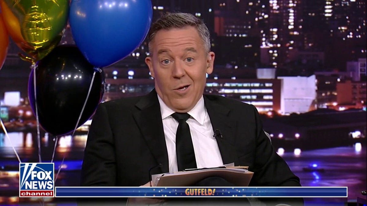 Bill Maher amazed by Greg Gutfeld, 'new king of late night': 'Fox News  found a good thing