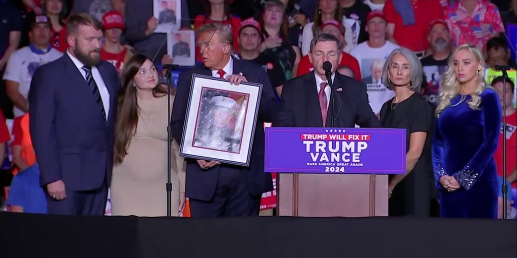 Family of Marine killed in Mexico joins Trump onstage: ‘Wasn’t planning on being here’
