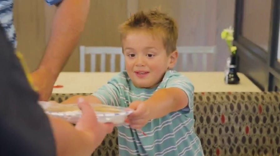 Hungry Florida boy sneaks out of house to walk to Chick-fil-A