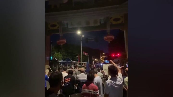 Chinese security forces clamp down on protesters