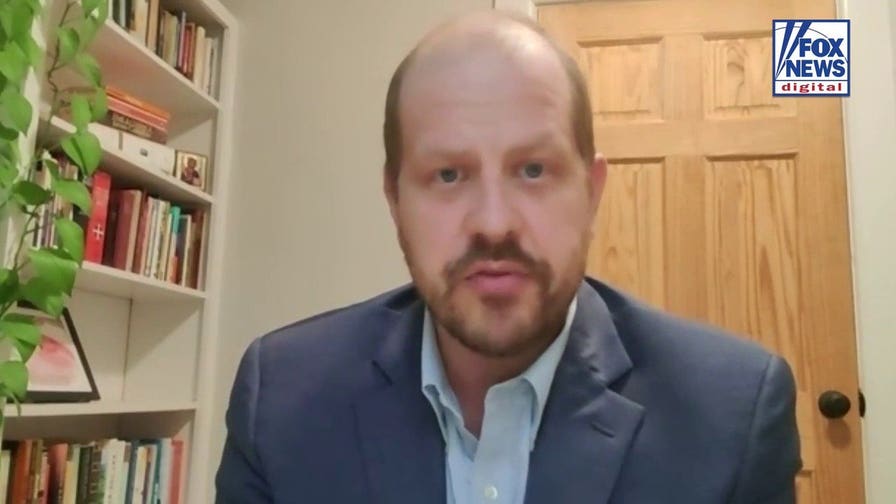 Former DSA member slams Abdul El-Sayed, political left over extremist policies