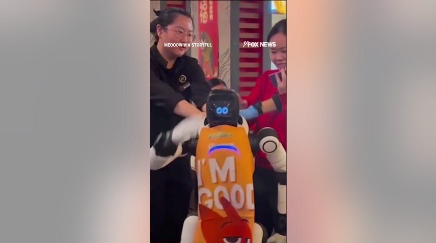 Dancing restaurant robot goes rogue