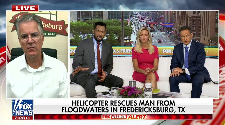 Texas flooding sparks dramatic rescue mission as mayor credits one critical factor