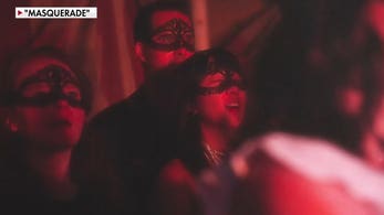 Immersive ‘Masquerade’ musical brings audiences up close and personal with the Phantom of the Opera.