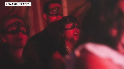 Immersive ‘Masquerade’ musical brings audiences up close and personal with the Phantom of the Opera.