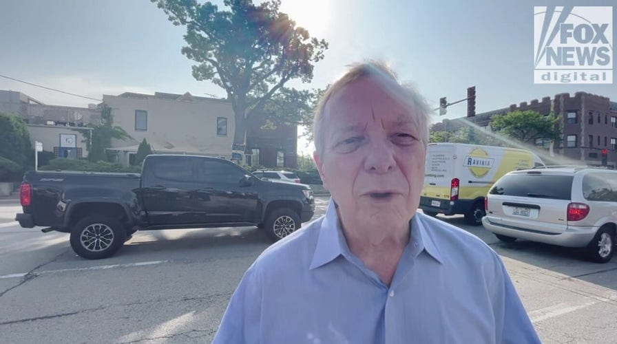 Sparatoria a Highland Park: Dick Durbin calls on voters to elect pro-gun control politicians after parade attack