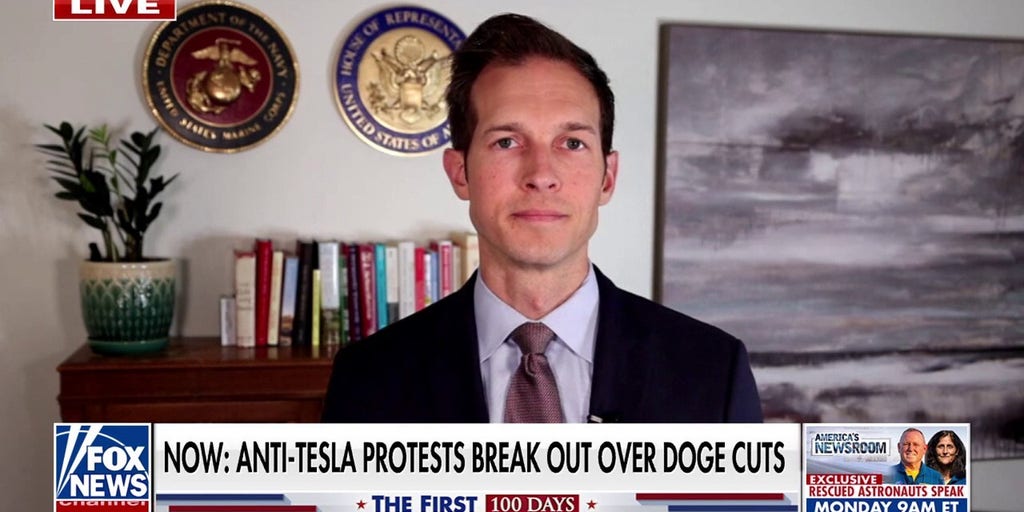 Musk should ‘not be surprised’ when politics ‘come for’ his business, Dem rep says