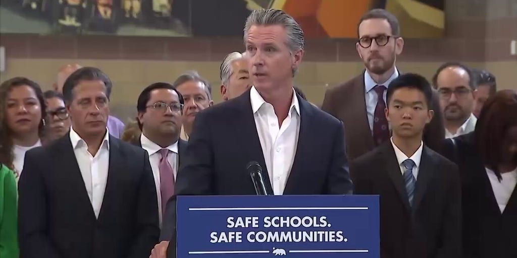 Gov. Newsom signs bill to ban law enforcement from wearing masks