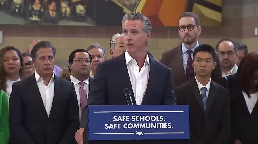 Gov. Newsom signs bill to ban law enforcement from wearing masks