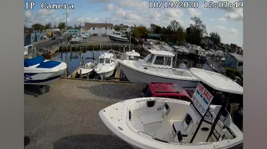 Elderly Long Island couple rescued from vehicle that crashed into canal