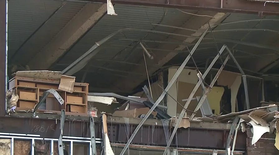 Authorities analyse   detonation  astatine  Ohio flat  building