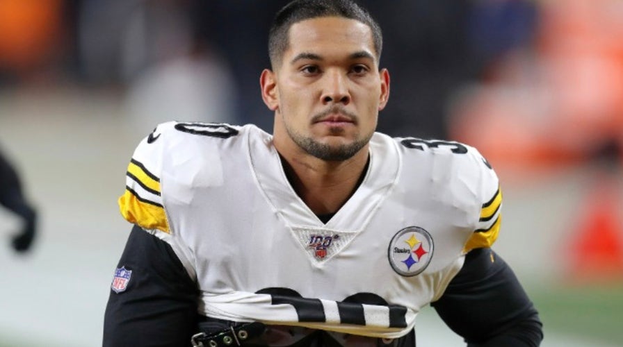 Pittsburgh Steelers running back James Conner surprises his mother with the new home